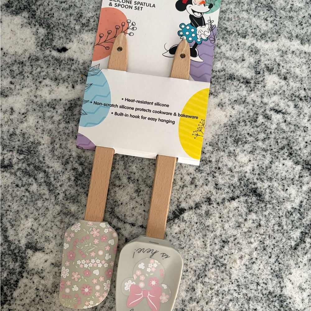 Disney Minnie Mouse Floral Silicone Kitchen Set BRAND NEW IN PACKAGING